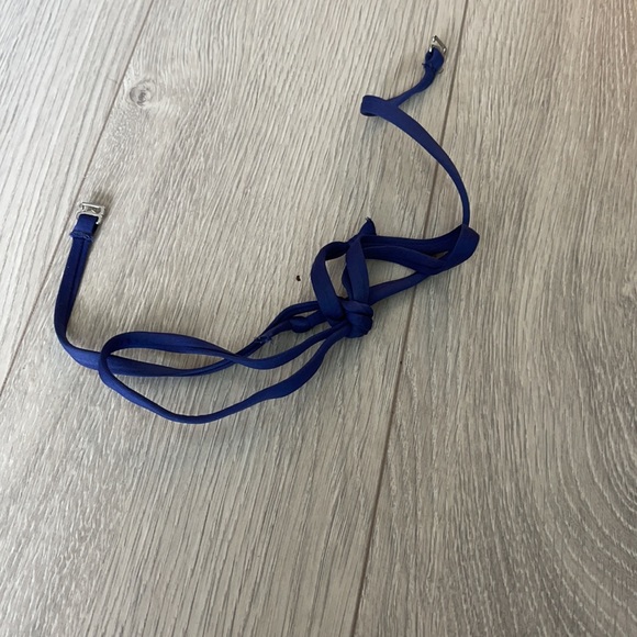 Blue bikini - Picture 6 of 6